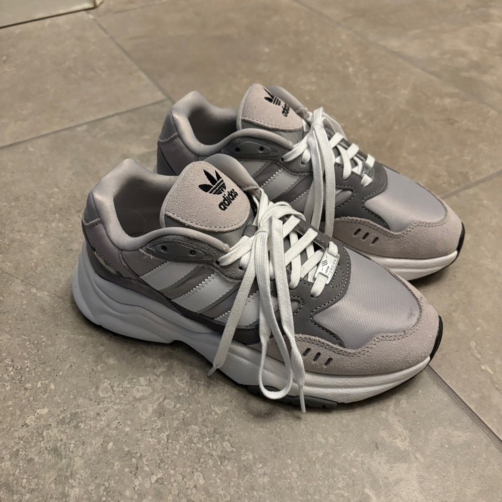 Adidas retrophy f90 shoes